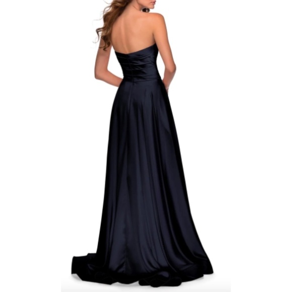NWT La Femme 28608 Pleated Bodice Strapless Satin Gown in Navy Sz. 12 - Picture 3 of 3